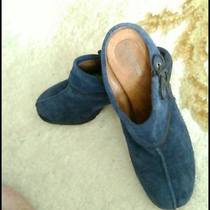 Blue suede shoes
